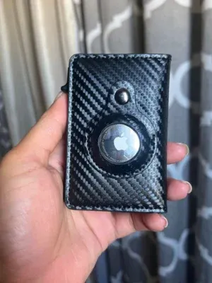 Customer photo of the SafeTrack Wallet carbon fiber texture